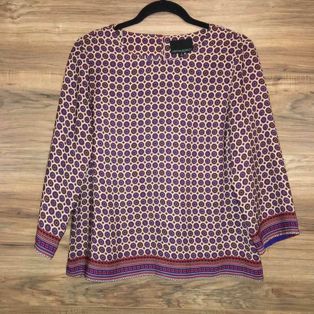 Size small red and blue print blouse!